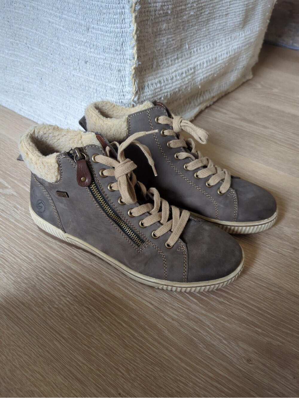 Remonte TEX Women's High-Top Trainers D0770, Women's Brwn Leather Zip Eur40 Us10